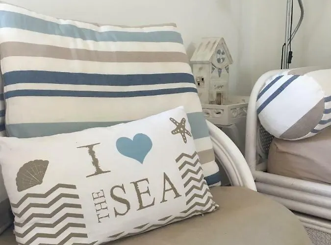 Nido Di Valter, 5 Min A Piedi Dalla E Dal Centro Apartman *