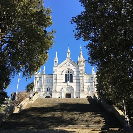 Апартаменты Nido Di Valter, 5 Min A Piedi Dalla E Dal Centro *